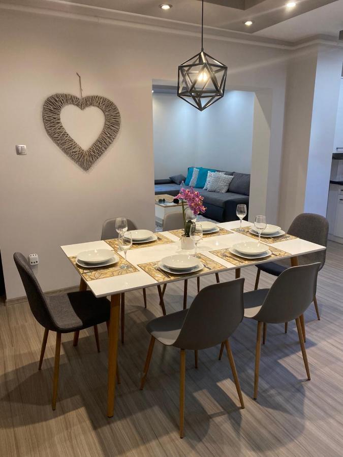 Gabrielle2 Apartman Debrecen Bagian luar foto