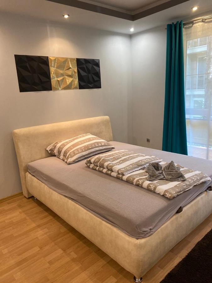 Gabrielle2 Apartman Debrecen Bagian luar foto